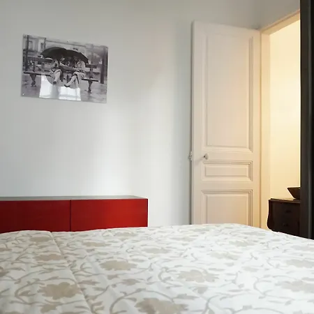 Porte Dauphine 2 Pieces 16 *