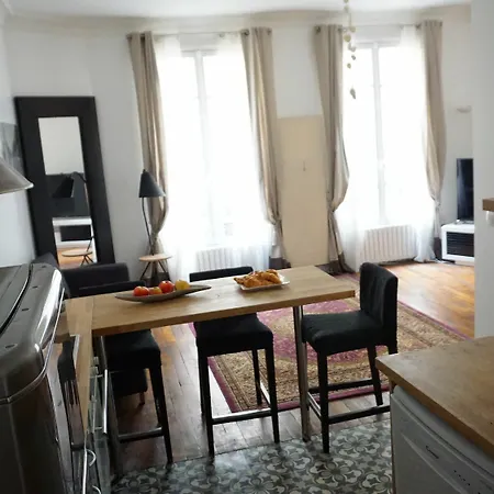 Porte Dauphine 2 Pieces 16 *